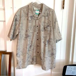 Quiksilver Edition Men’s XL Aloha Shirt Collared Button Up Tropical